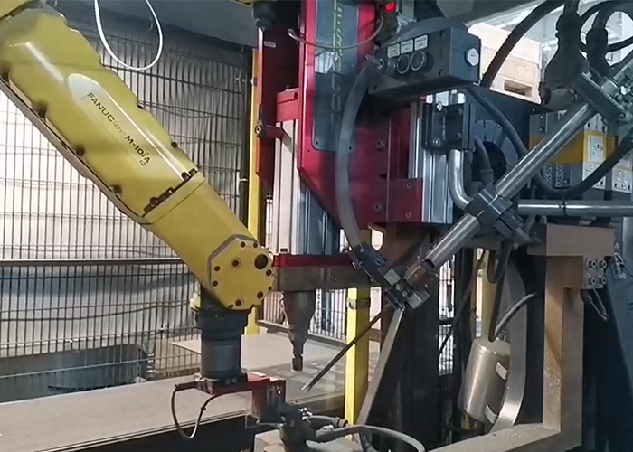 螺母凸焊机器人工作站
